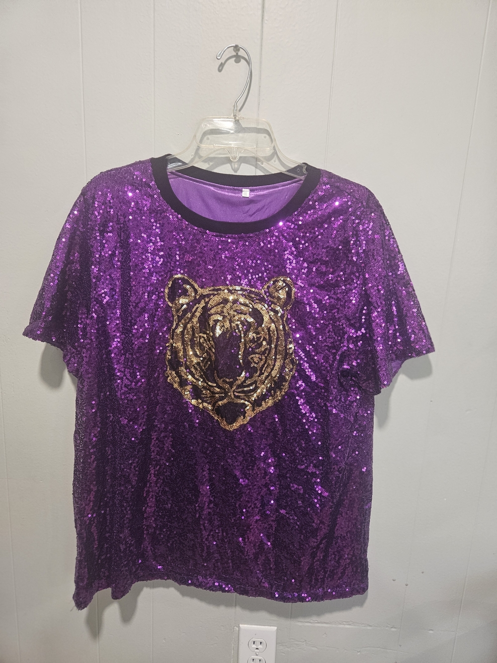 Women's Purple Sequin Tiger Graphic Top LSU Tigers